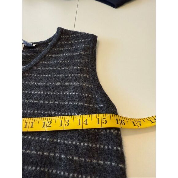 Vintage Old Navy Heather Gray Lambswool Sweater Vest Sz M Preppy, Dark Academia - Picture 5 of 10
